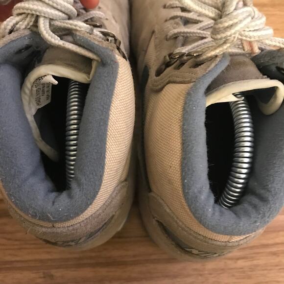 Nike Vintage ACG Mid Top Suede Gray Boots Women's Size 8 Made In Korea - Picture 5 of 9